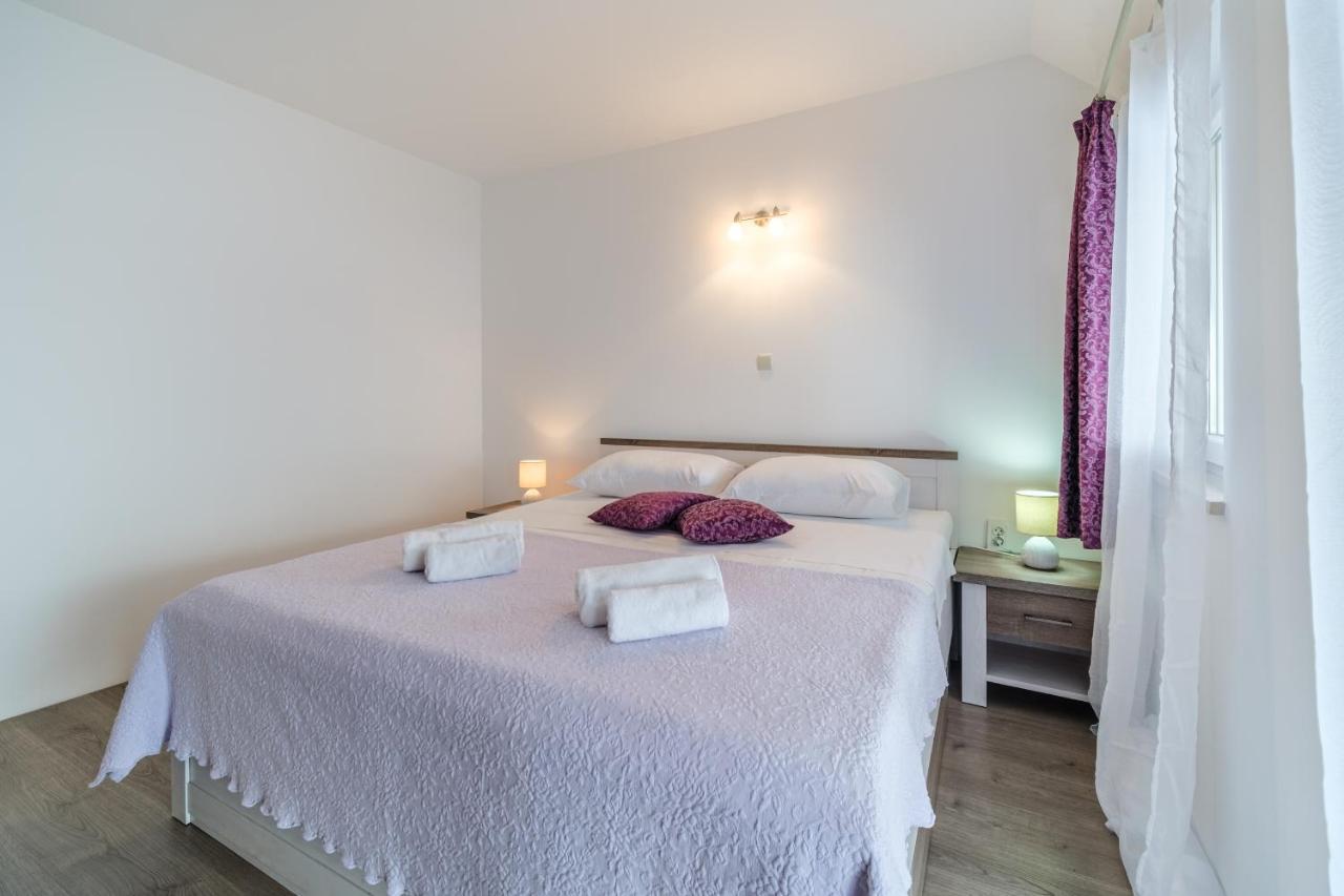 Rooms Plaza Divuje Murvica  Exterior photo